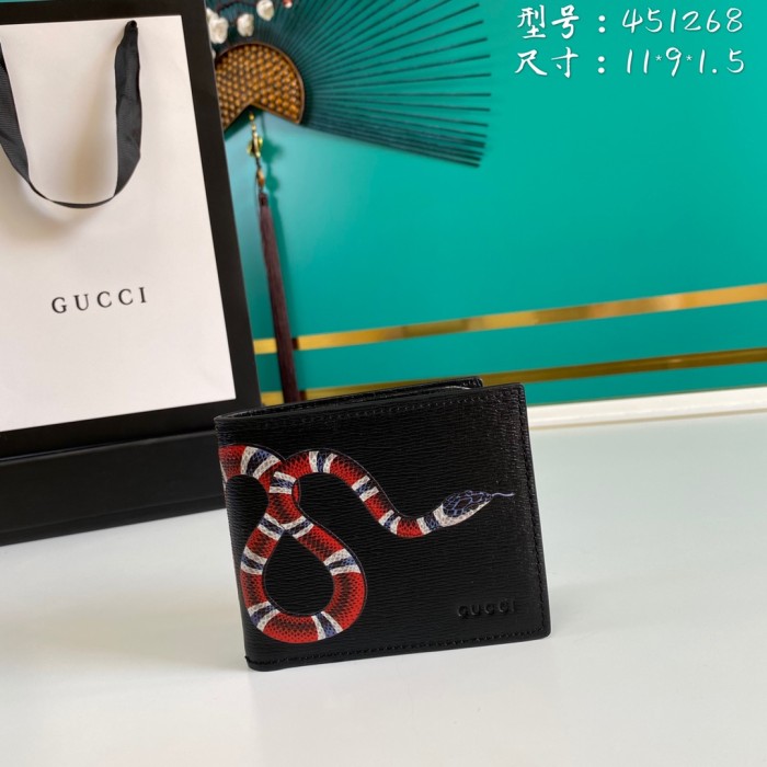 Handbag   Gucci  451268  size  11*9*1.5  cm