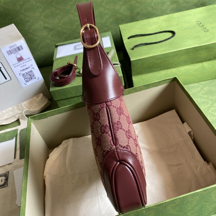  Handbag   Gucci  636706  size  