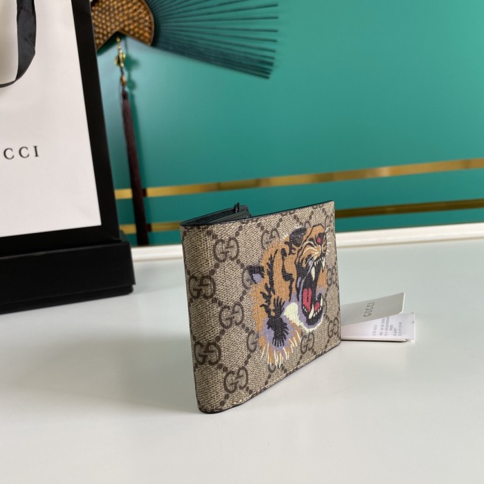  Handbag   Gucci    451268   size   11*9*1.5  cm