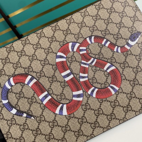  Handbag    Gucci   473904  size    30.5*21*1.5  cm