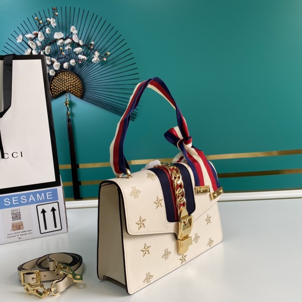  Handbag  Gucci   524405  size  25.5*17*8   cm