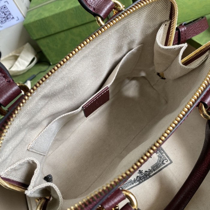  Handbag   Gucci  677212  size   20*19.5*7.5   cm