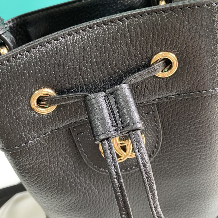  Handbag    Gucci  610846   size  20.5*26*11  cm