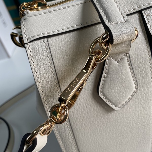  Handbag    Gucci    547551   size  24*20*10  cm