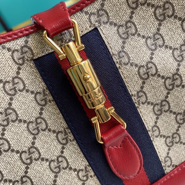  Handbag   Gucci   636706  size  28*19*4.5   cm