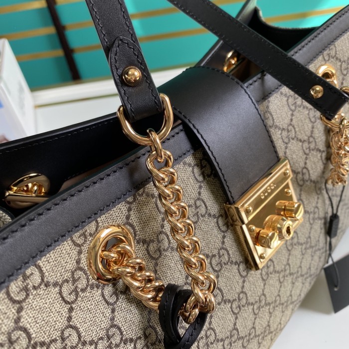  Handbag    Gucci   479197   size  35*23.5*14   cm