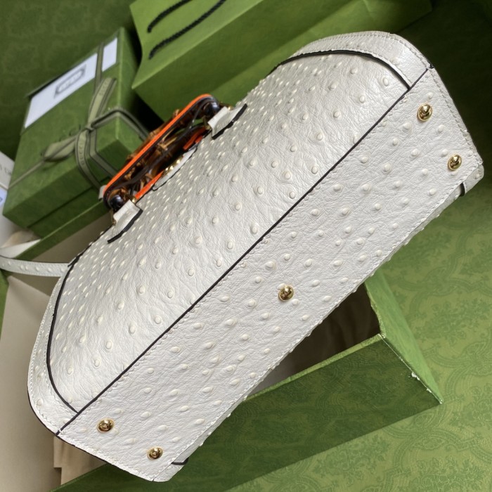  Handbag   Gucci  660195  size  27*24*11  cm