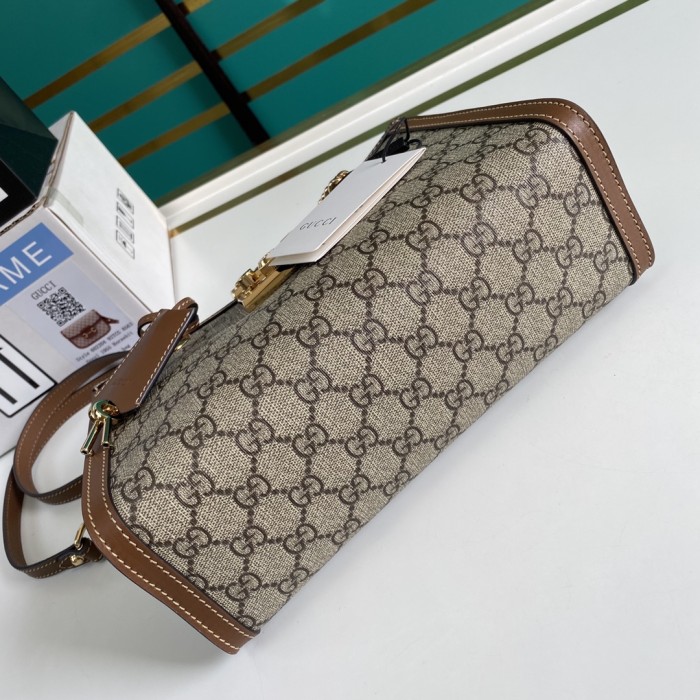  Handbag   Gucci   498156   size  26*18*10    cm