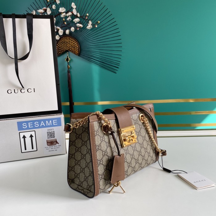  Handbag   Gucci   498156   size  26*18*10    cm