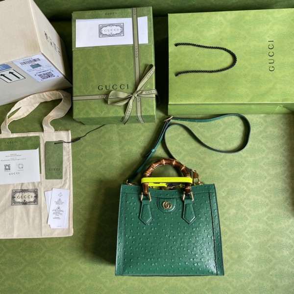  Handbag   Gucci   660195  size  27*24*11  cm