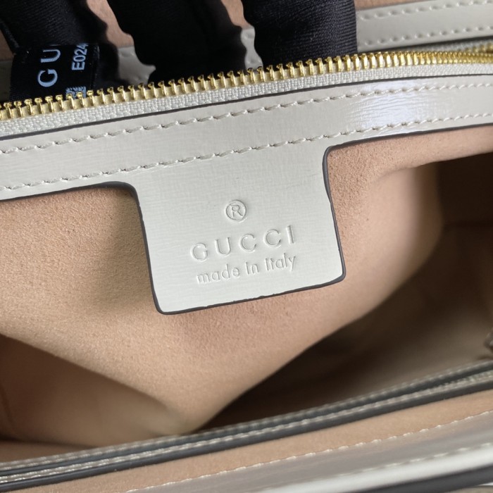  Handbag    Gucci  649016   size  30*24*12  cm