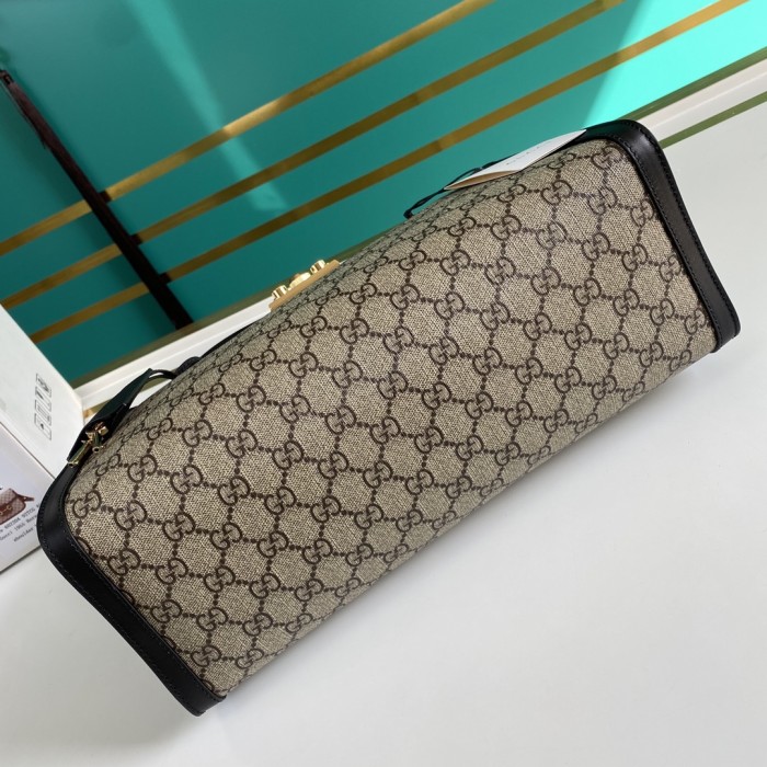  Handbag    Gucci   479197   size  35*23.5*14   cm