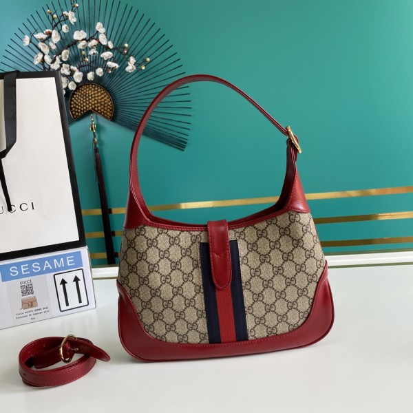  Handbag   Gucci   636706  size  28*19*4.5   cm