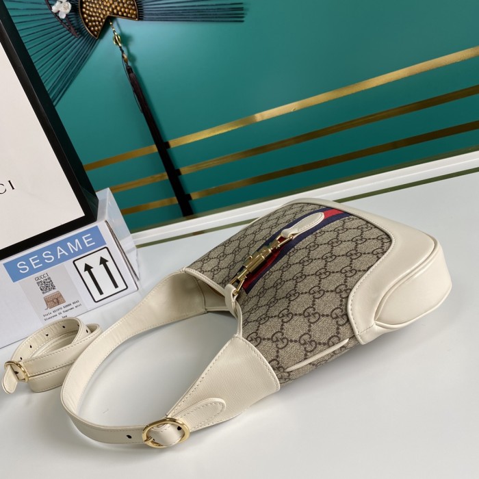 Handbag   Gucci   636706   size  28*19*4.5   cm