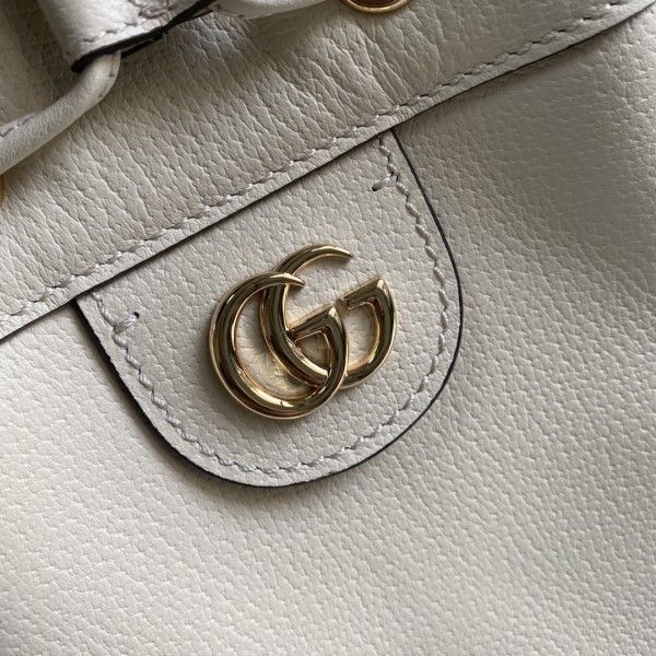  Handbag   Gucci  610846   size  20.5*26*11   cm