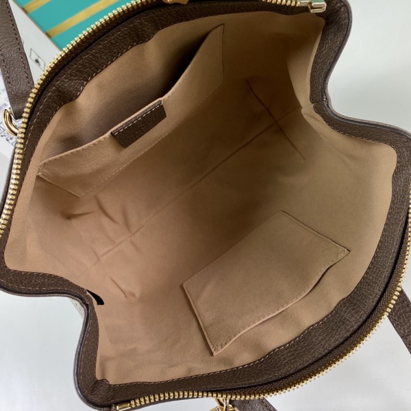  Handbag   Gucci    547551  size  24*20*10  cm