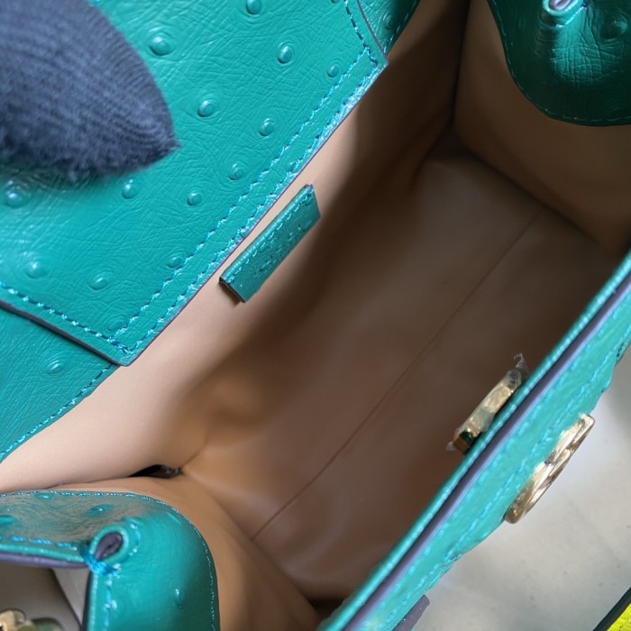  Handbag   Gucci  655661   size  20*16*10  cm