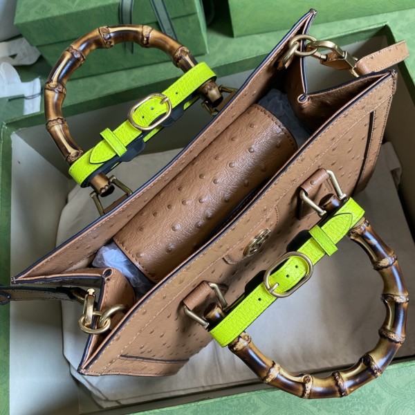  Handbag    Gucci   660195   size   27*24*11  cm