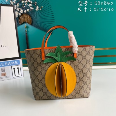  Handbag   Gucci  580840  size  21*20*10  cm