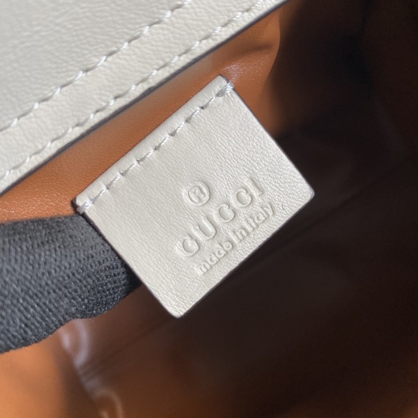  Handbag    Gucci  655661   size   20*16*10  cm