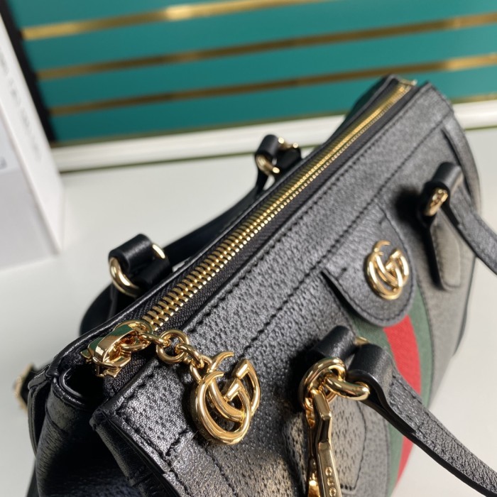 Handbag    Gucci    547551  size  24*20*10   cm