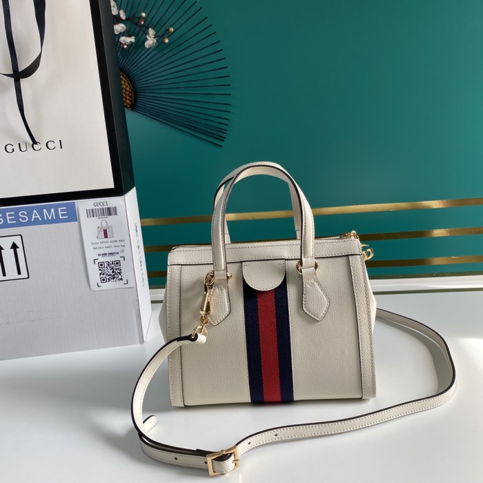  Handbag    Gucci    547551   size  24*20*10  cm