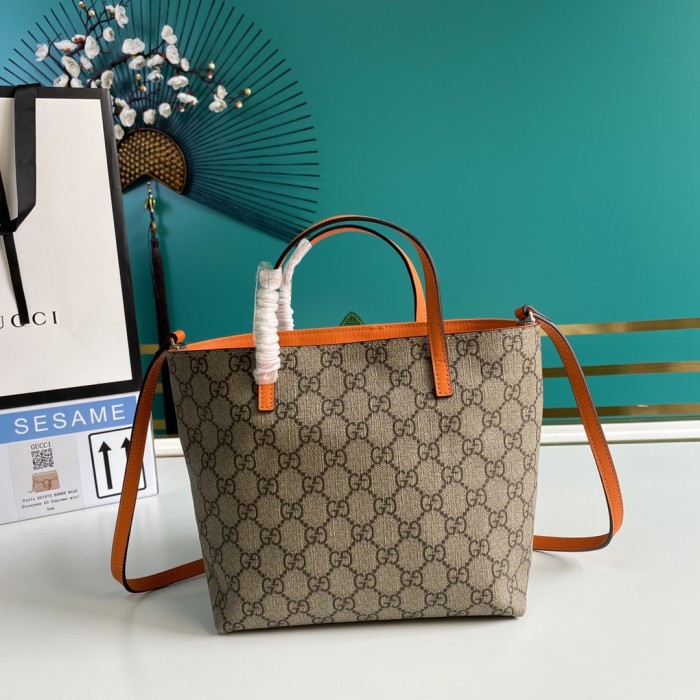  Handbag   Gucci   585933  size  21*20*10  cm