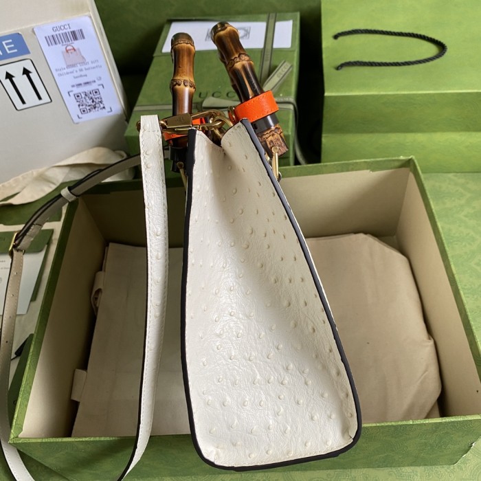  Handbag   Gucci  660195  size  27*24*11  cm