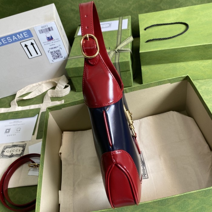  Handbag   Gucci  636706   size  28*19*4.5  cm