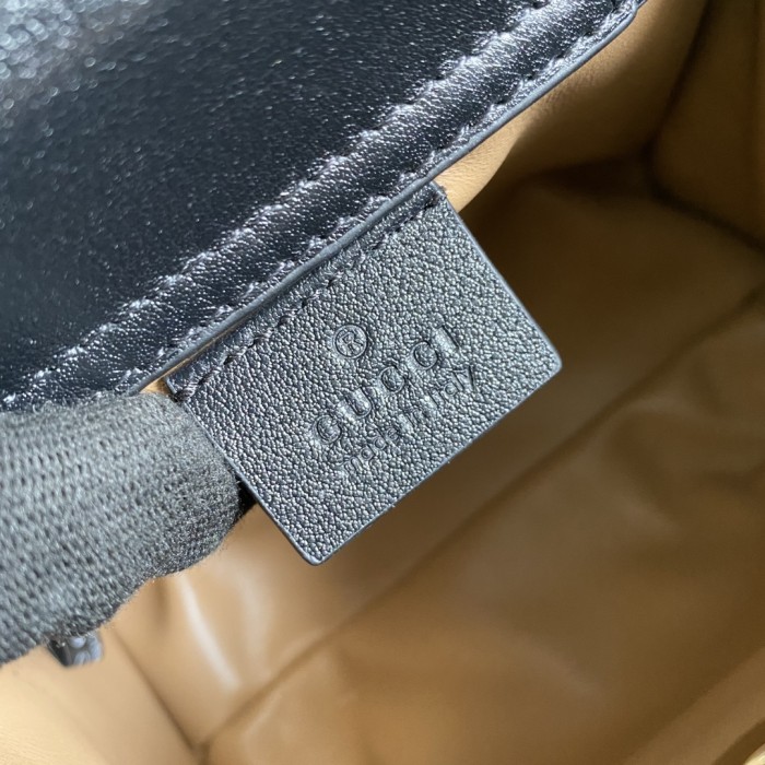  Handbag  Gucci 655661 size 20*16*10 cm