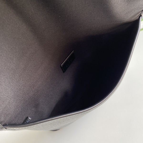  Handbag   Gucci  599521  size  26*26*5   cm