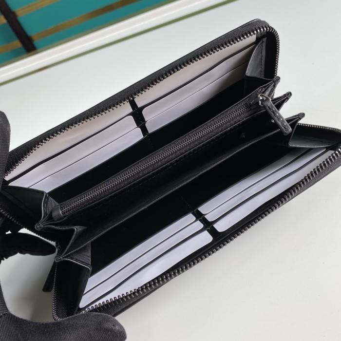  Handbag   Gucci 291105 size 19*10*2 cm