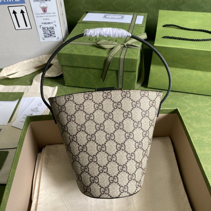  Handbag  Gucci 666277 size 11*20*16.5 cm