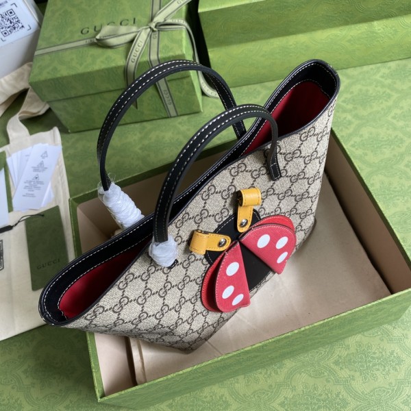   Handbag Gucci 666288 size 21*20*10 cm