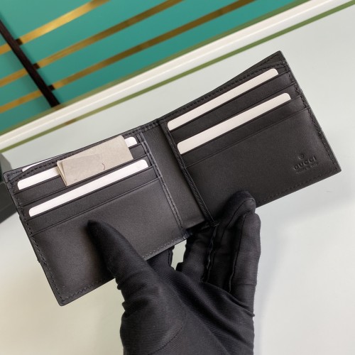  Handbag  Gucci 451240 size 11*9*1.5 cm