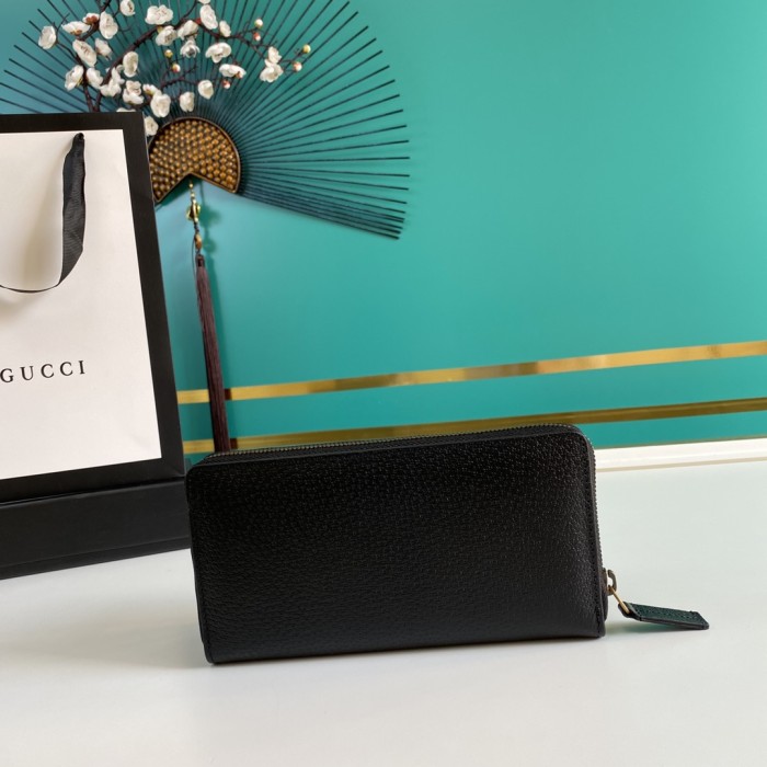  Handbag   Gucci 523667 size19*10*.2.8 cm