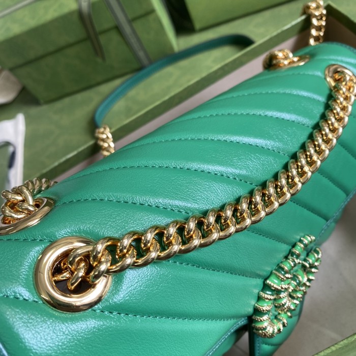  Handbag    Gucci   443497  size  26*15*7  cm 