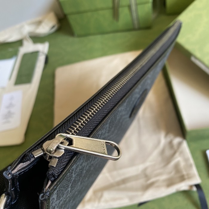  Handbag  Gucci 672953 size 30.5*21*1.5 cm