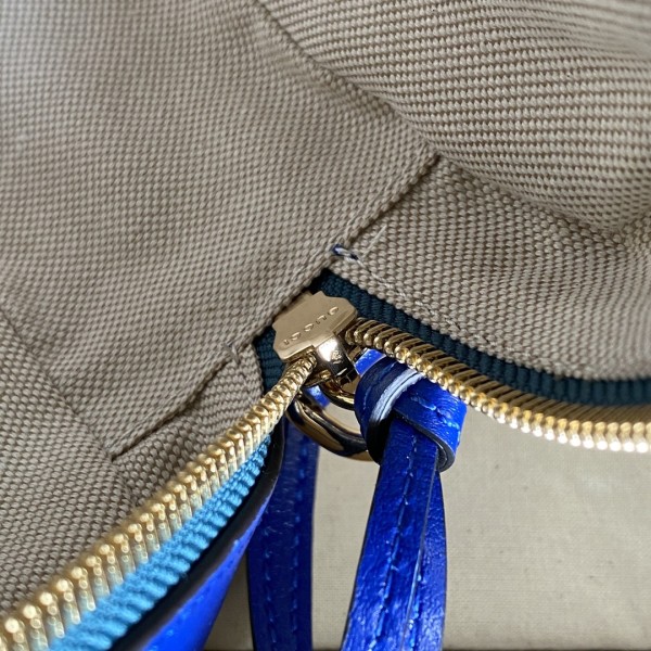  Handbag   Gucci  447632  size  24*13*7  cm