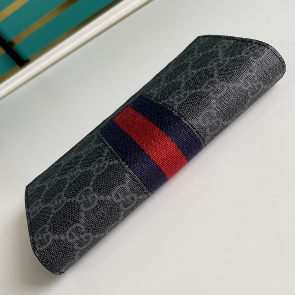  Handbag  Gucci 408836 size 9*17.5 cm