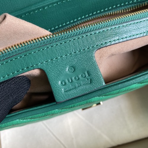  Handbag    Gucci   443497  size  26*15*7  cm 