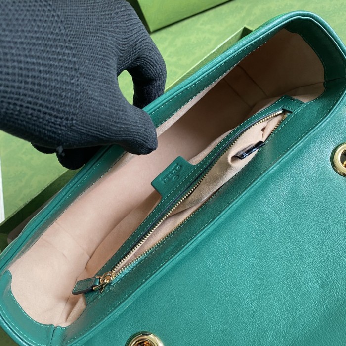  Handbag    Gucci   443497  size  26*15*7  cm 