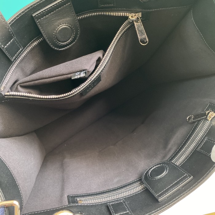 Handbag   Gucci  495559  size  35.5*38*4  cm