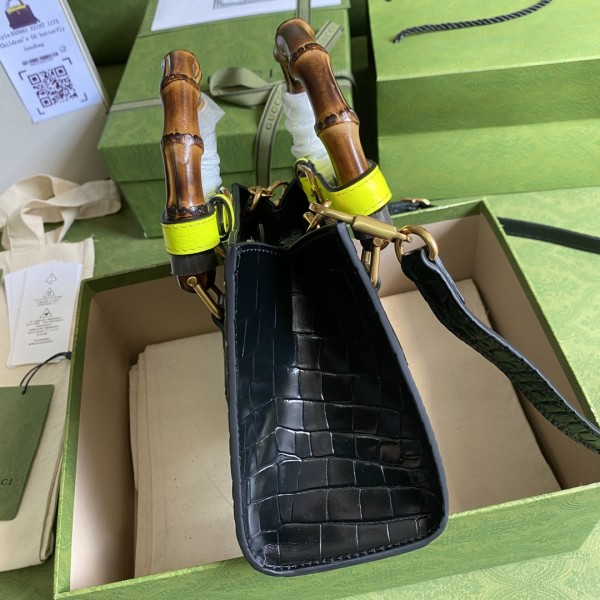  Handbag  Gucci 655661 size 20*16*10 cm