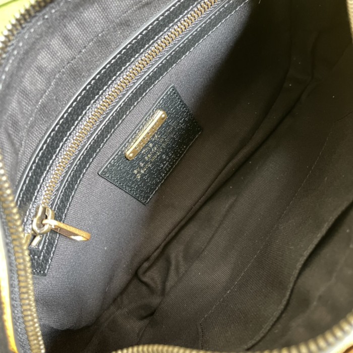 Handbag Gucci 602695 size 24*14*5.5 cm