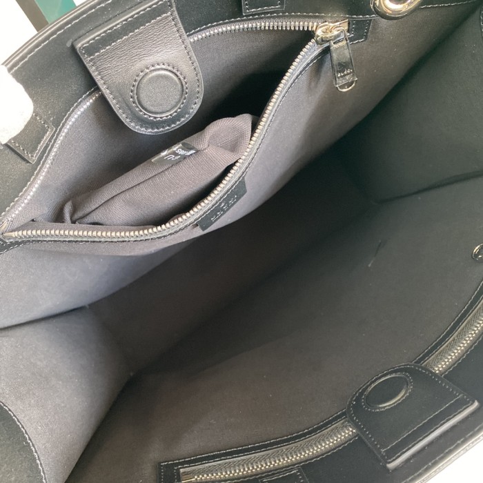  Handbag   Gucci  495559  size  35.5*38*4   cm