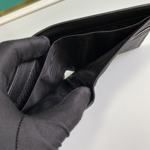  Handbag  Gucci 451240 size 11*9*1.5 cm