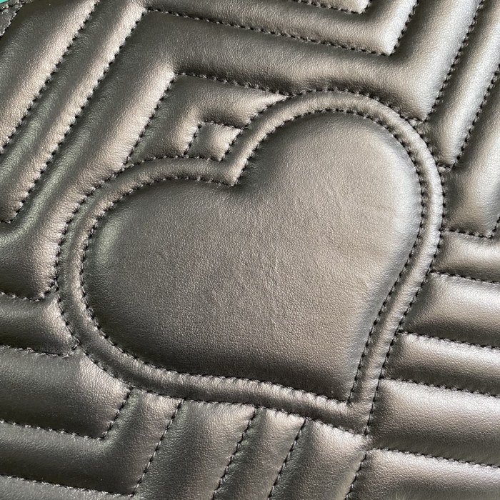 Handbag   Gucci  476440 size 30*20*1 cm