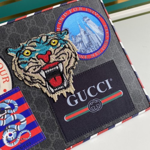  Handbag  Gucci 496346 size 30.5*21*1.5 cm