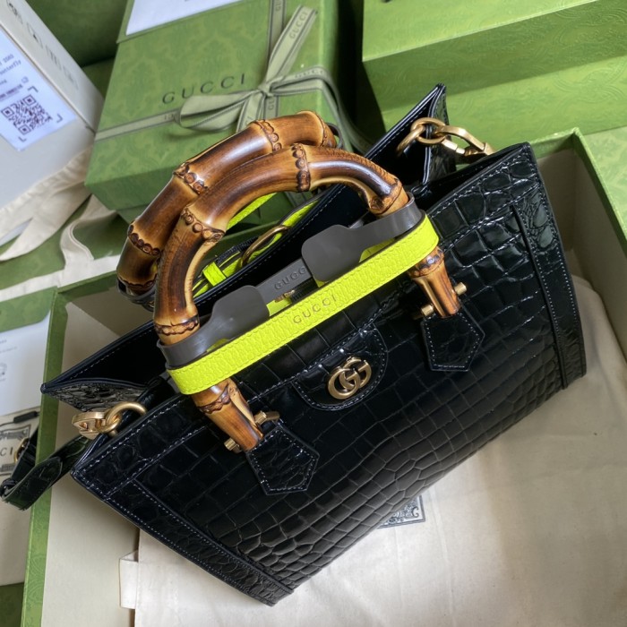 Handbag  Gucci 660195 size 27*24*11 cm